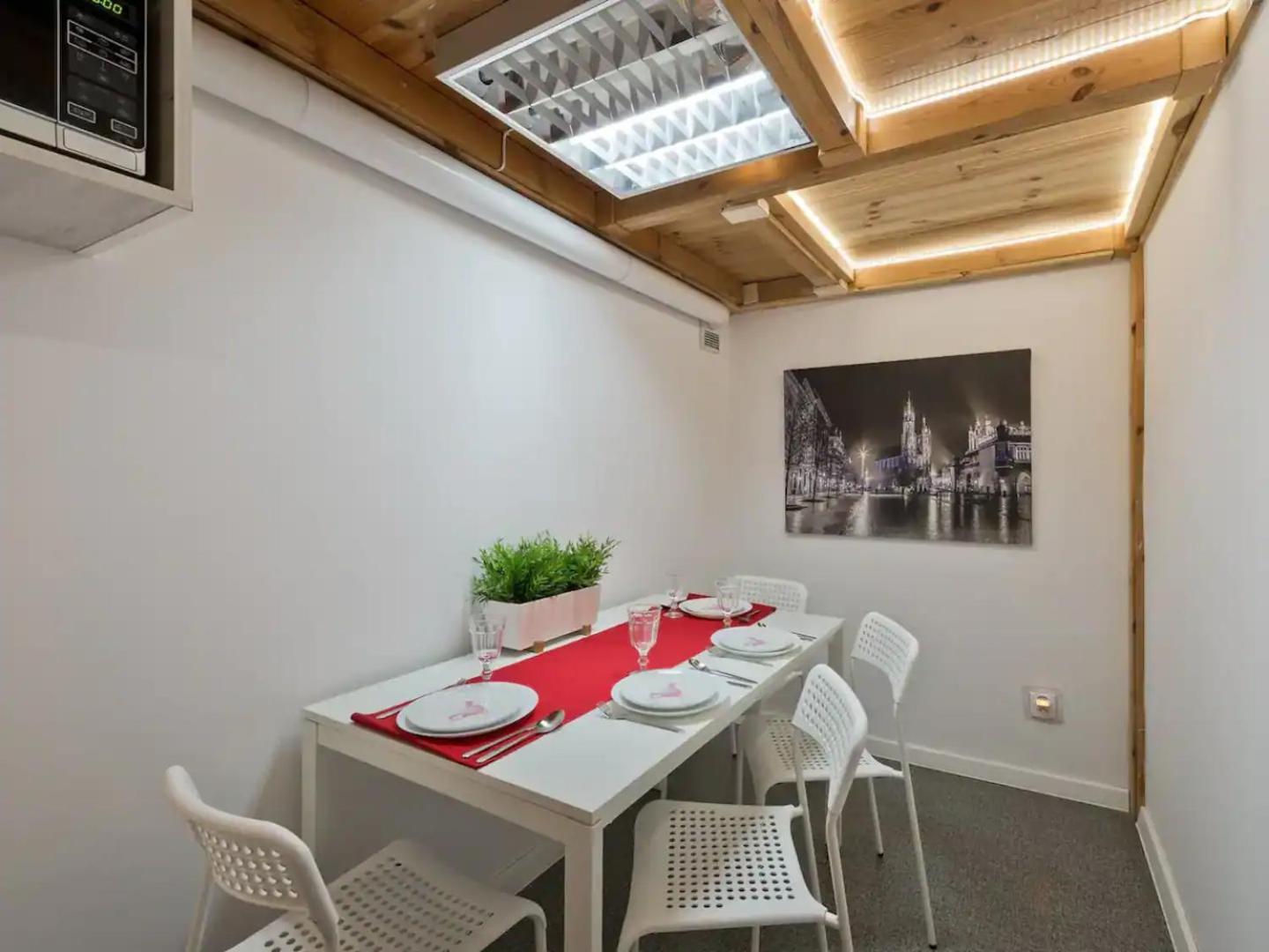 2-Bedroom Apartment - 51 Dietla Street كراكوفيا المظهر الخارجي الصورة